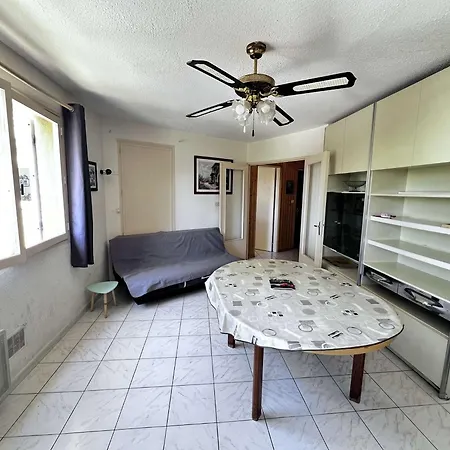 3 Pieces Proche Et Commerces Avec Garage - Fr-1-702-74 *