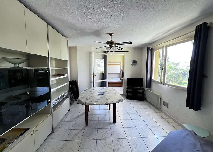 3 Pieces Proche Et Commerces Avec Garage - Fr-1-702-74 Apartment